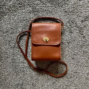 Vintage Coach Scooter Crossbody Bag 9893 British Tan Leather